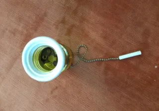 PORTALAMPADA (n 1 pezzo) CON INTERRUTTORE A CATENA