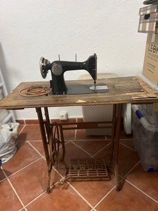 Máquina de coser Sigma antigua