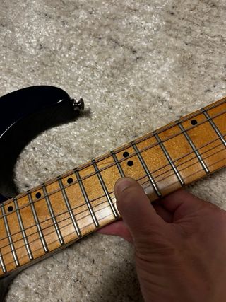 Guitarra Washburn MG-24 Mercury Series