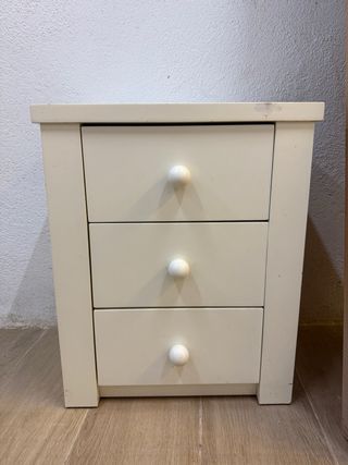 Mesita de noche blanca de madera