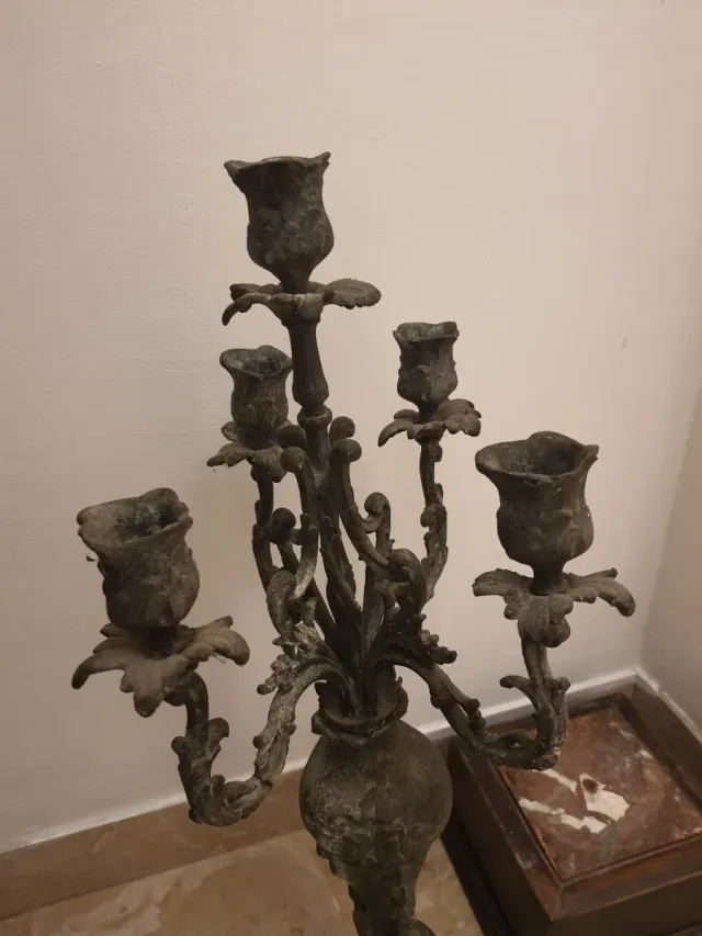 Antico candelabro a 5 bracci da restaurare