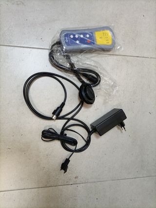 Controllo e alimentatore elettrici della sedia