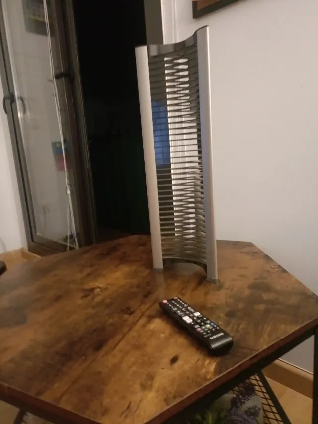 Organizador de CDs metálico y plástico