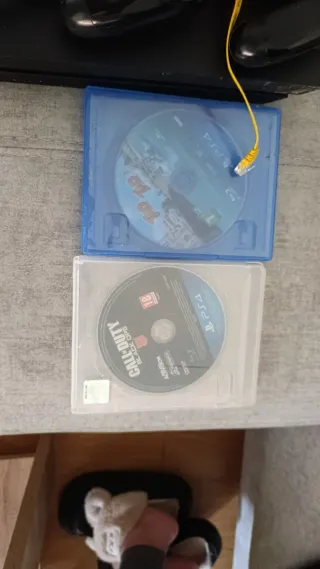 Consola PS4 + 2 Mandos (Negro y Verde)