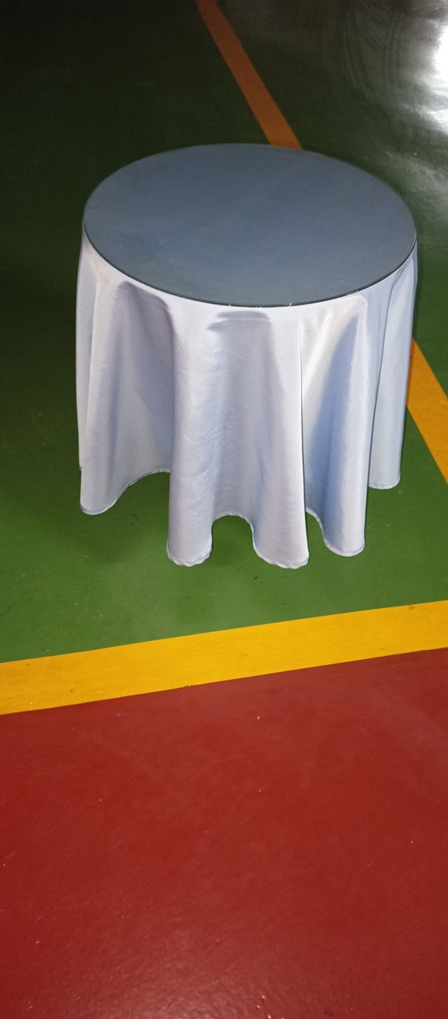 Mesa camilla redonda con falda y cristal