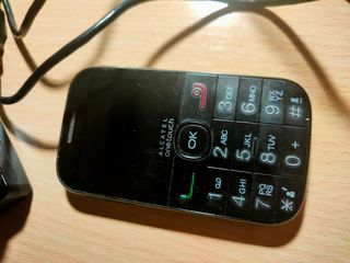 Alcatel OneTouch 2004c