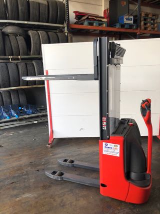 Apilador Linde L12