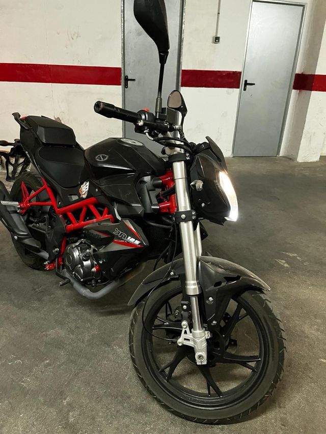 Moto Benelli BN 125 !!16009km!! !!BUEN PRECIO!!