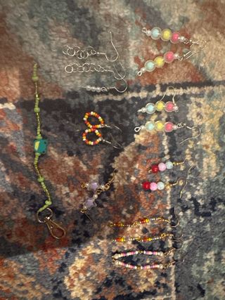 Pulseras de arcilla polimérica y abalorios