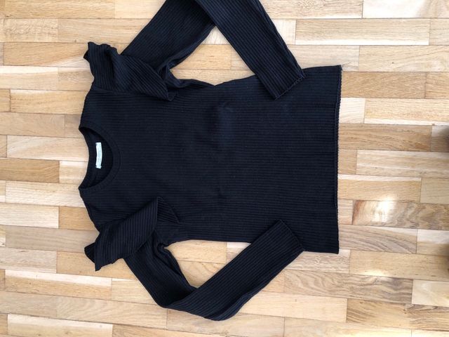 Camiseta Zara canalé negra manga larga