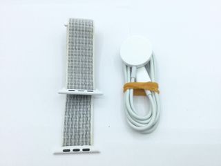 E624182-0 Apple Apple Watch Se 2022 44Mm (Gps 4