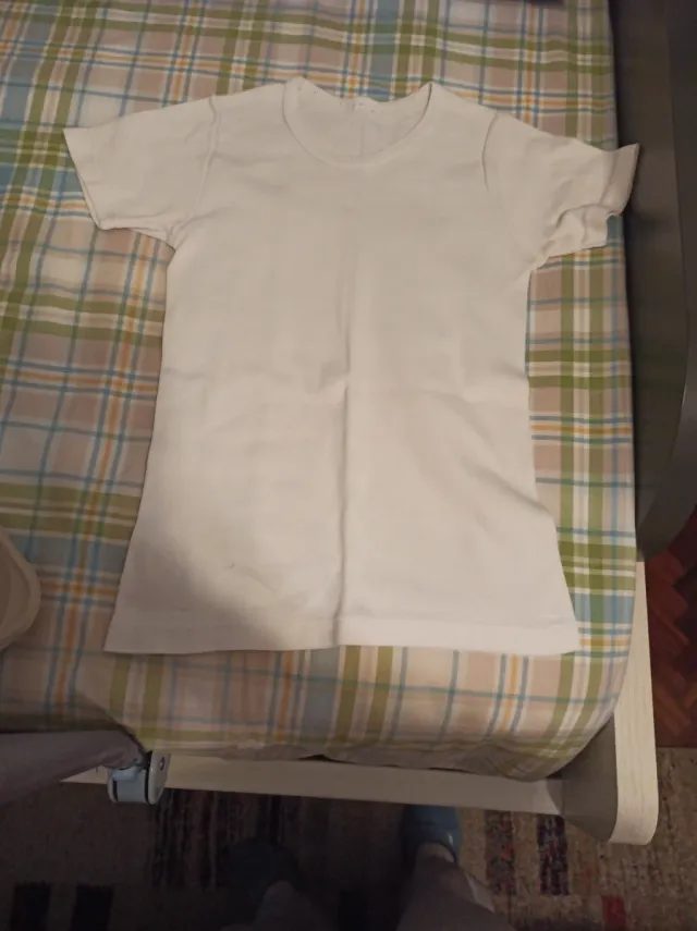 Camiseta niño algodón manga corta pack de 3 .