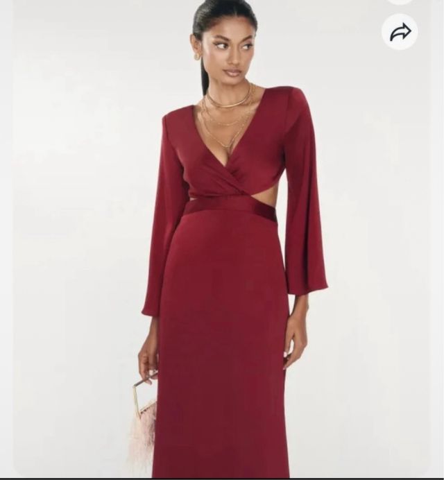 Vestido largo invitada boda sin usar, burdeos.