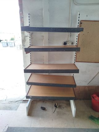 Estanterías de tienda metálicas