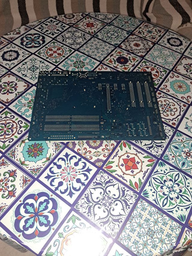 Placa Base Gigabyte