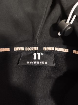 Sudadera Eleven Degrees Negra Media Cremallera