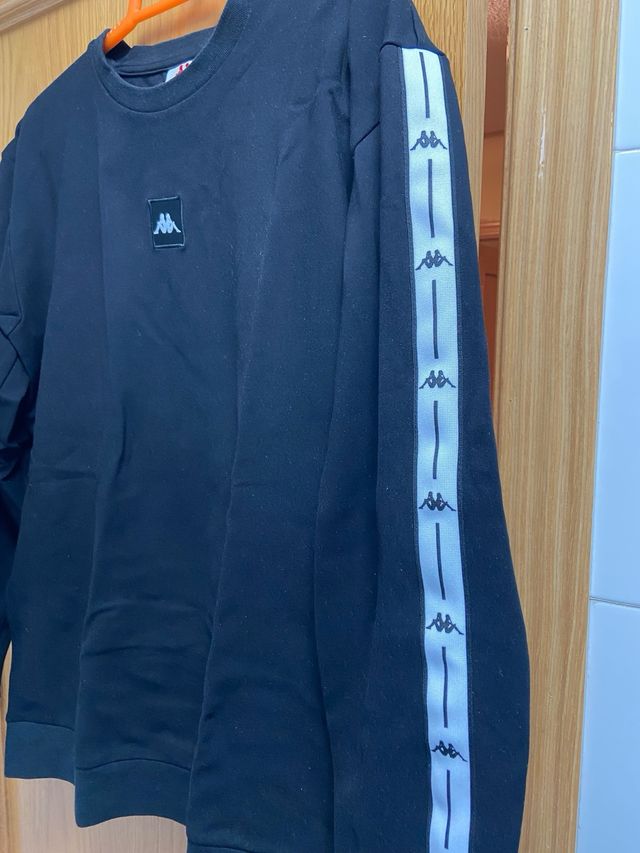 Sudadera Kappa Negra con Logo
