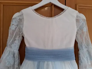 Abito firmato Elaya Comunion bianco e blu.