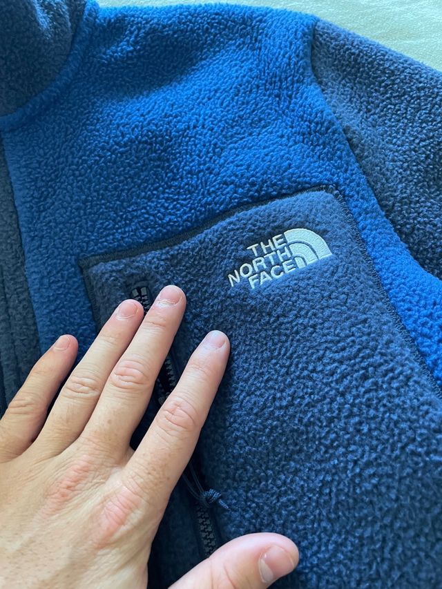 The North Face Forro Polar Azul y Negro