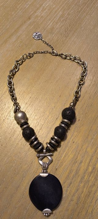 Colgante Armadura Urbana Negro y Plateado