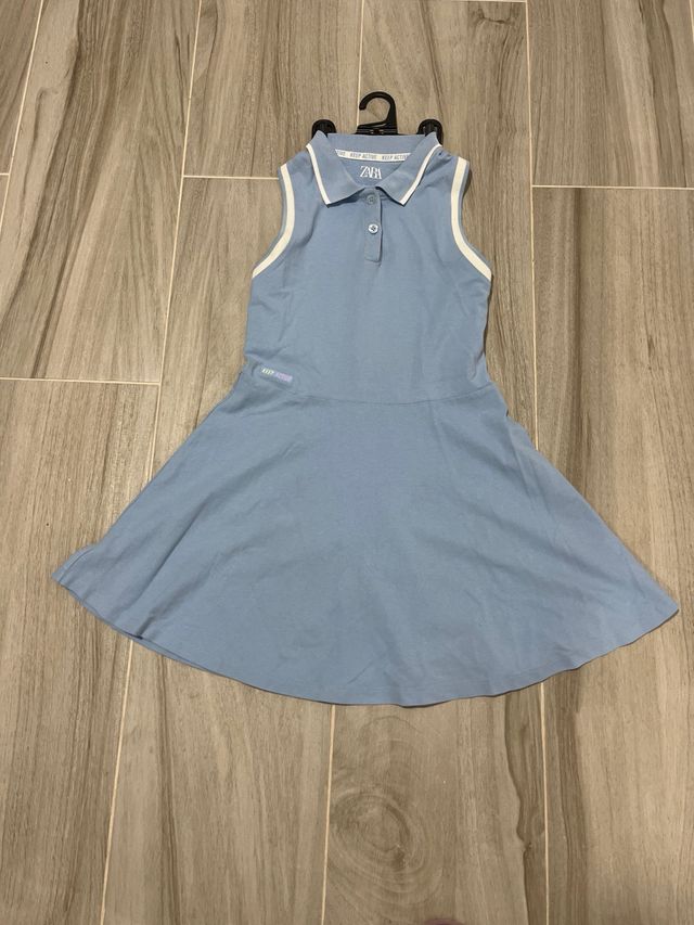 Vestido azul sin mangas