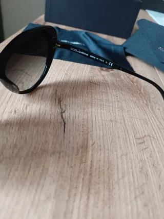 Occhiali da sole Dolce&Gabbana neri e marroni