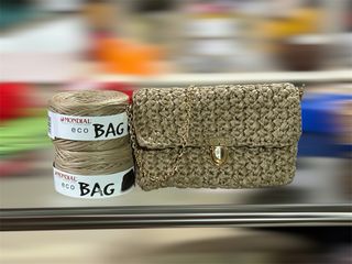 Borsa artigianale Mondial beige e oro