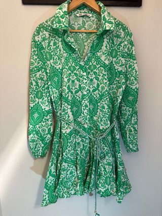 Vestido corto Zara verde y blanco