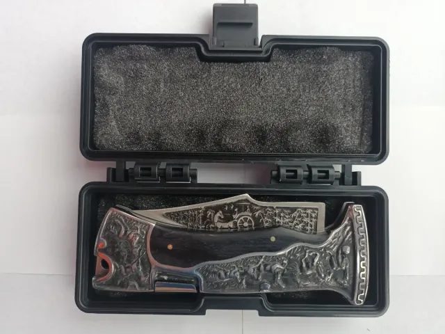 Navaja de colección con grabado