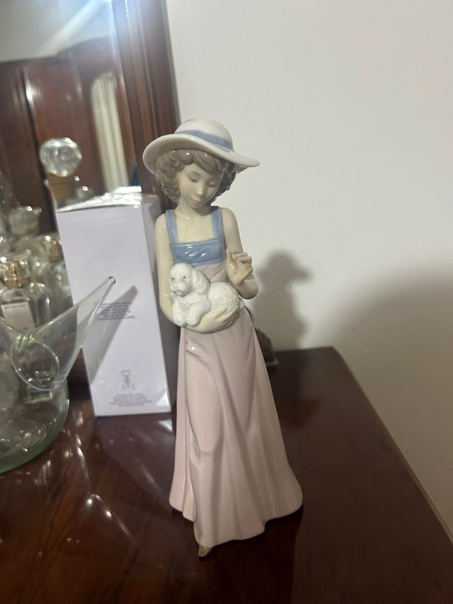 Figura NAO chica con perro