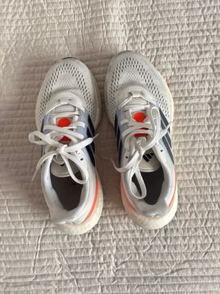 Zapatillas Adidas UltraBoost Talla 38