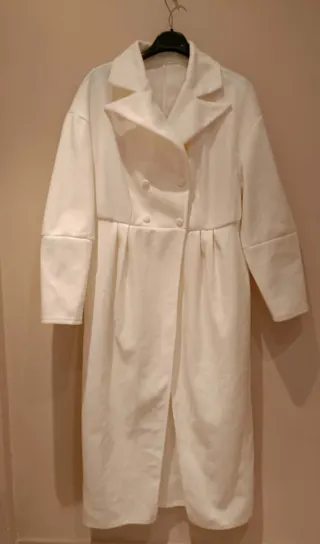 Abrigo SHEIN blanco nuevo