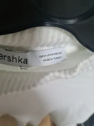 Jersey Bershka Blanco Talla M