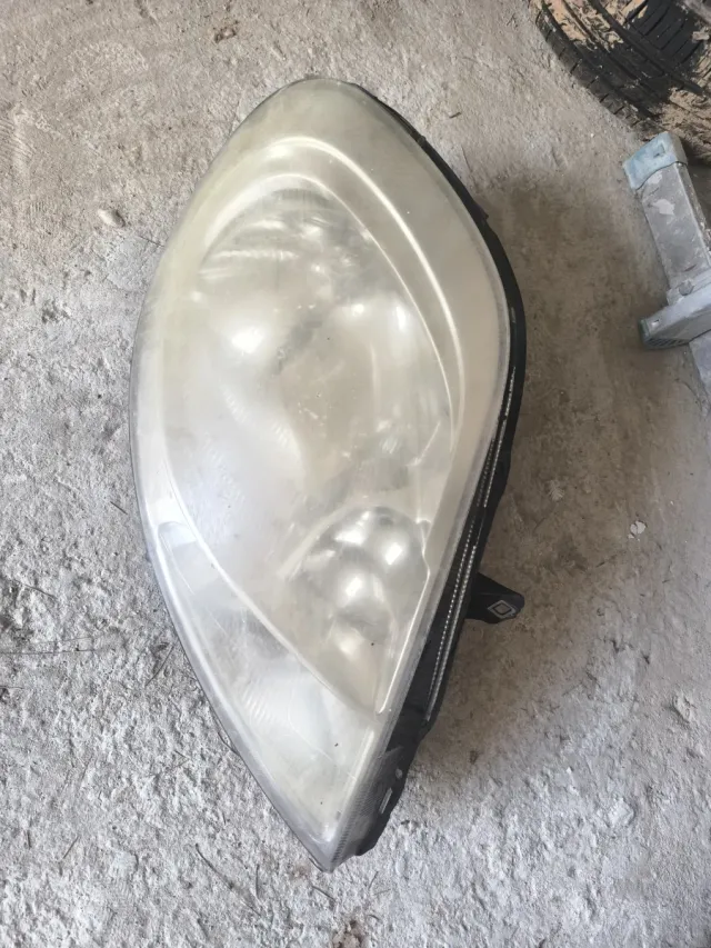 Faros Nissan Primastar