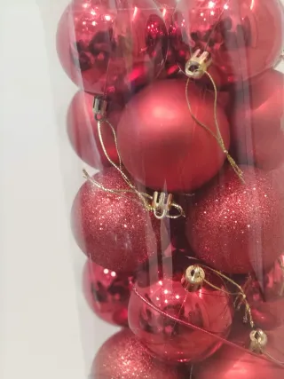 Bolas de Navidad Doradas y Plateadas