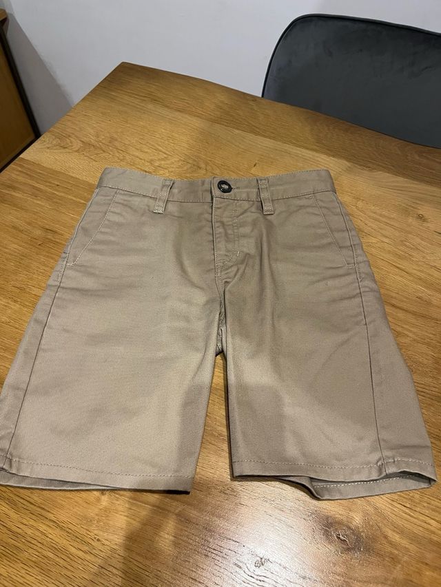 Pack 2 Bermudas Volcom Beige y Negra talla 24