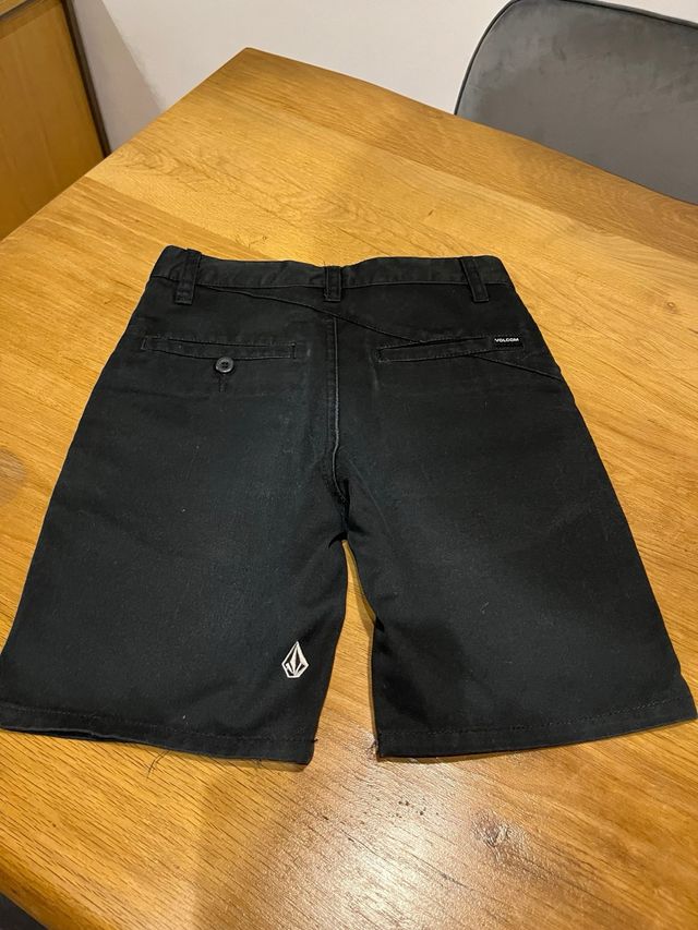 Pack 2 Bermudas Volcom Beige y Negra talla 24