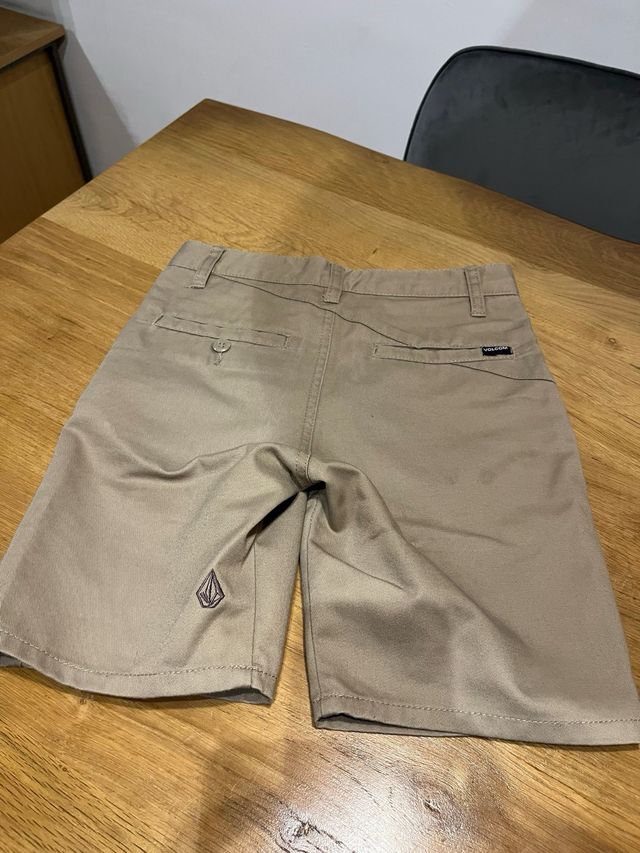 Pack 2 Bermudas Volcom Beige y Negra talla 24