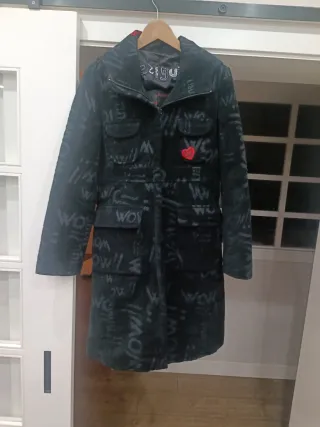 Abrigo Desigual Talla S Negro