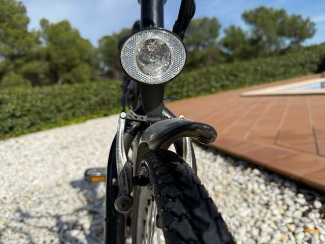 Bicicleta Eléctrica BTWIN 700