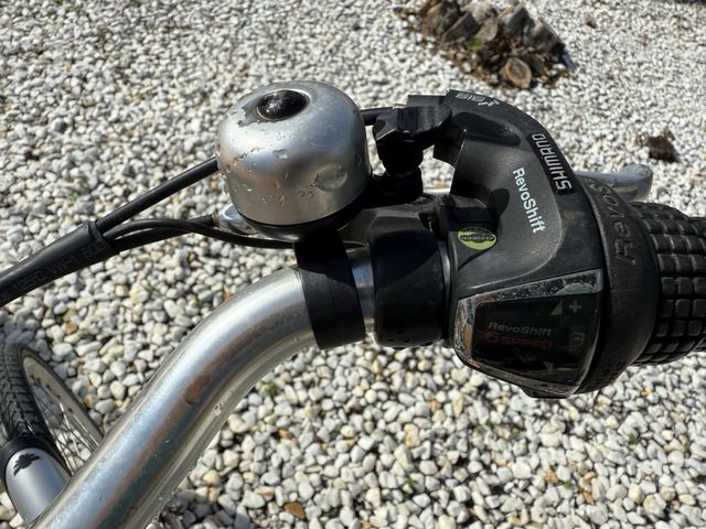 Bicicleta Eléctrica BTWIN 700