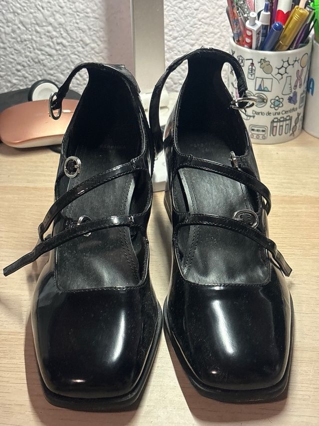 Zapatos charol negros tacón Mary Jane
