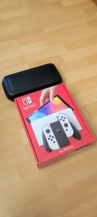 *NUEVA* Switch OLED + Funda