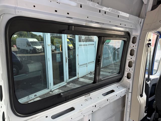 Opel Movano L2H2 2023 40,000KM