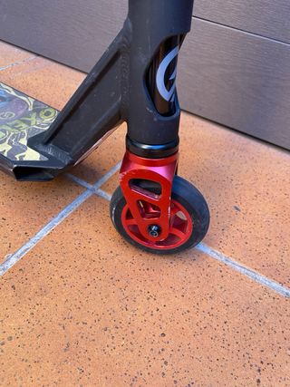 Patinete Freestyle Negro y Rojo