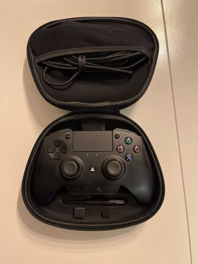 Mando Razer Raiju para PC y PS4