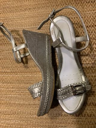 Sandalias cuña Geox fiesta 9 cm - talla41
