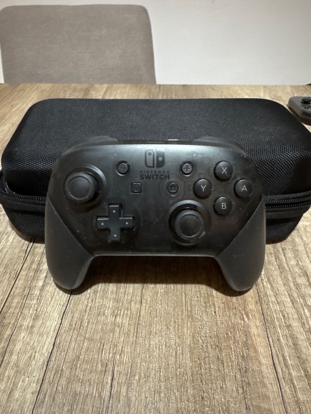 Mando Pro Nintendo Switch Negro