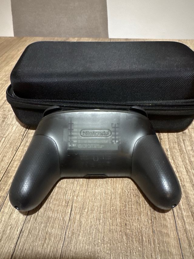 Mando Pro Nintendo Switch Negro