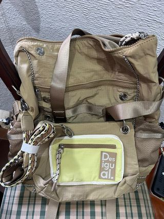 Mochila voyager desigual